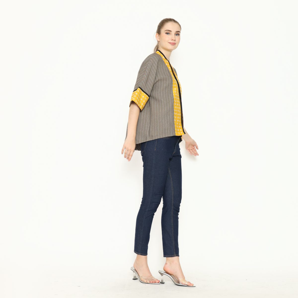 Divya Blazer Yellow - Image 4