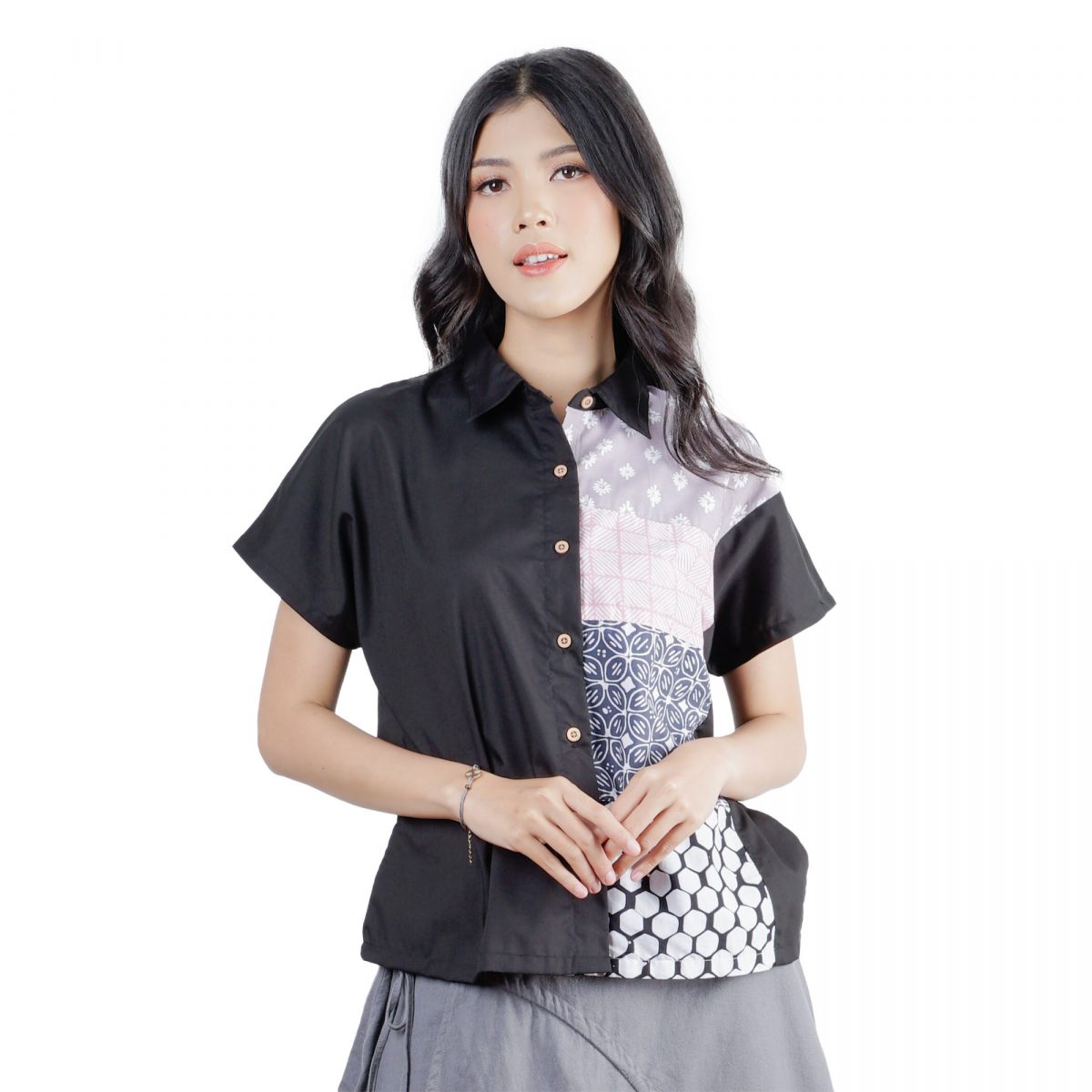 Modest Shirt Black