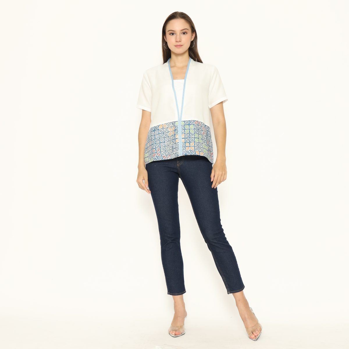 Yuki Blouse Cream Blue - Image 10