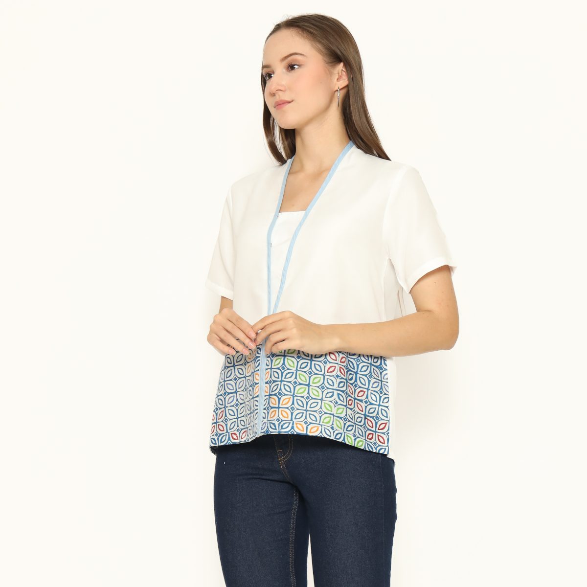 Yuki Blouse Cream Blue - Image 3
