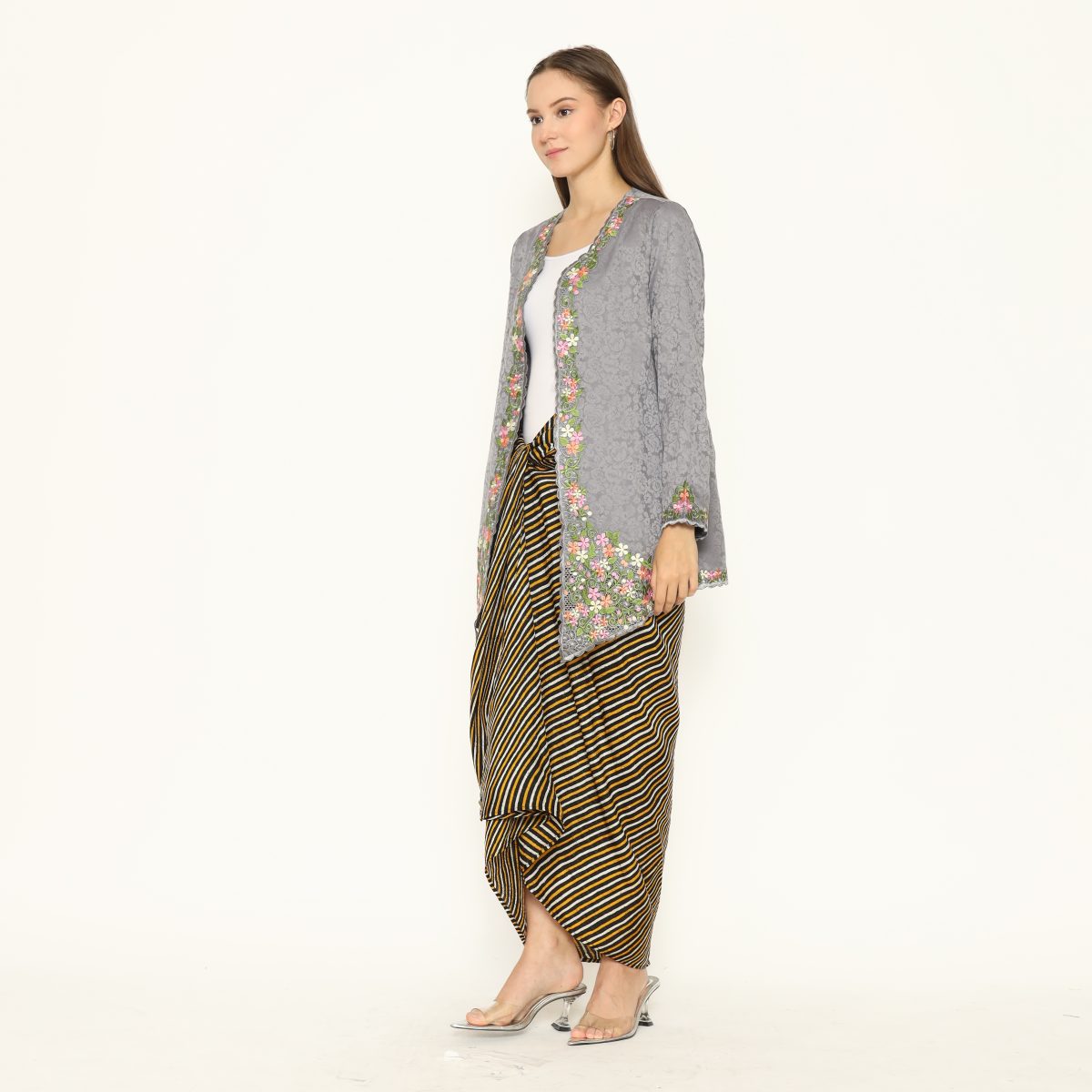 Kebaya Kartini Grey - Image 4