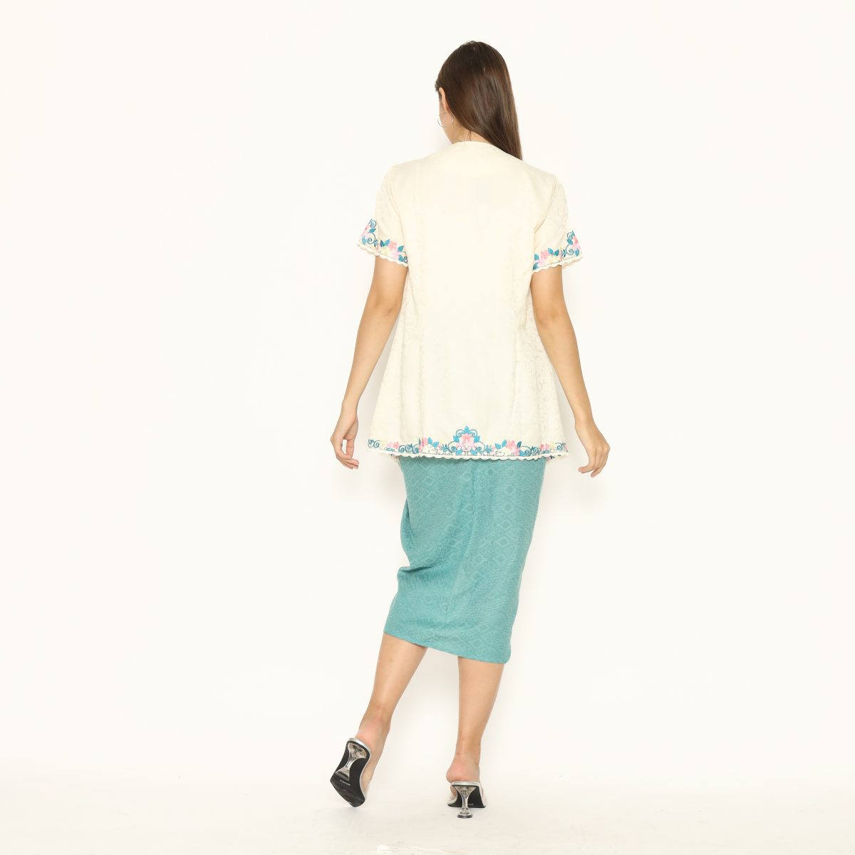 Kebaya Kartini Cream - Image 6