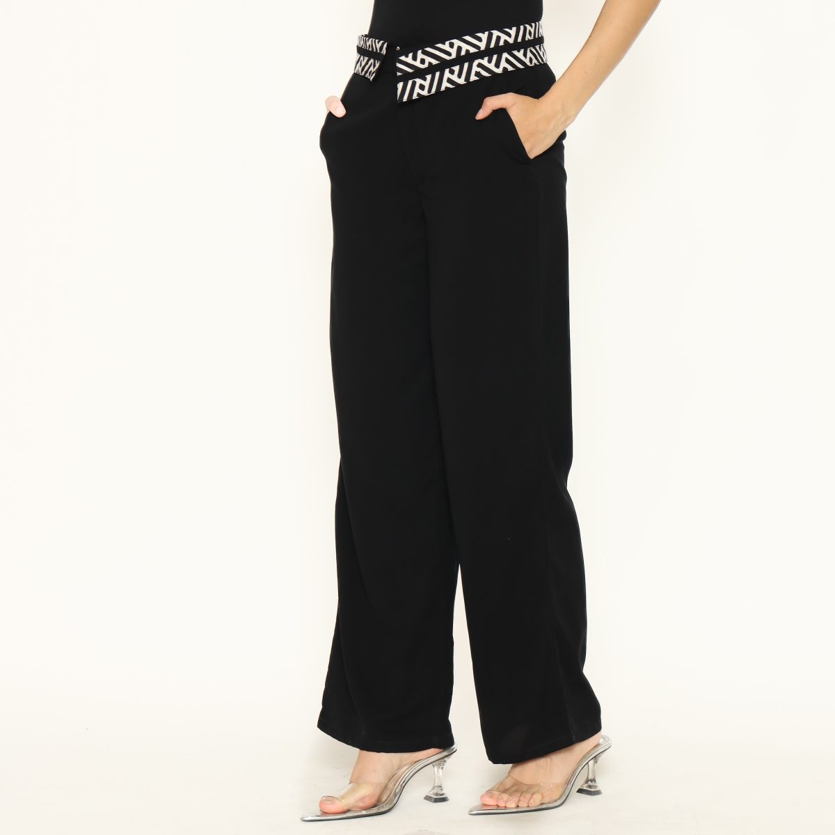 Aria Pants Black - Image 4