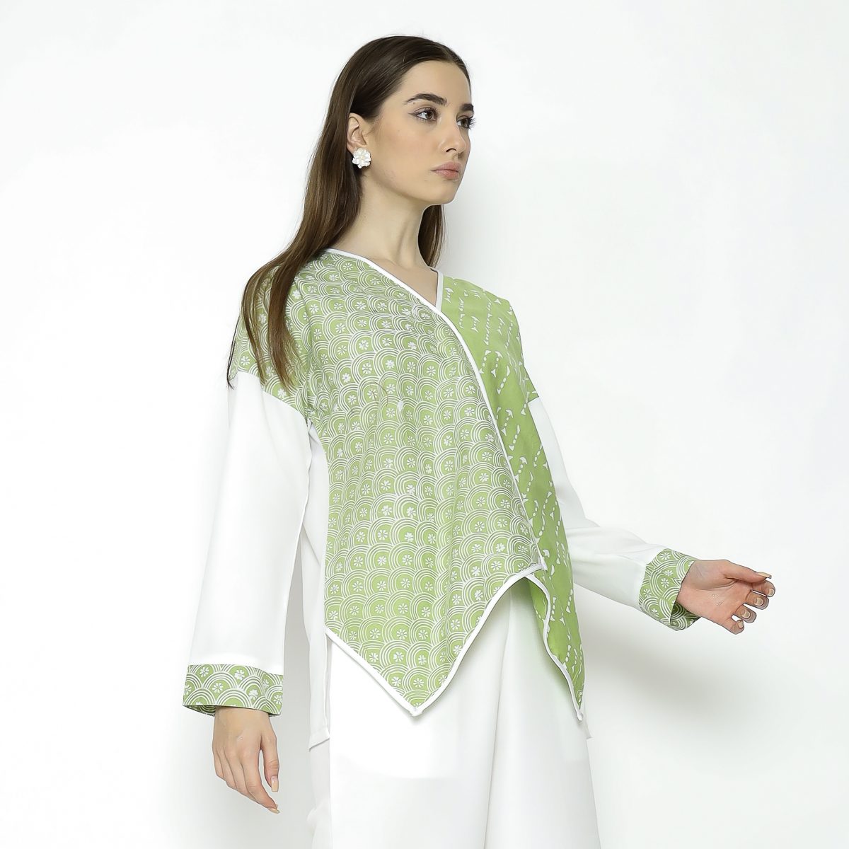 Fitria Blouse Green - Image 3