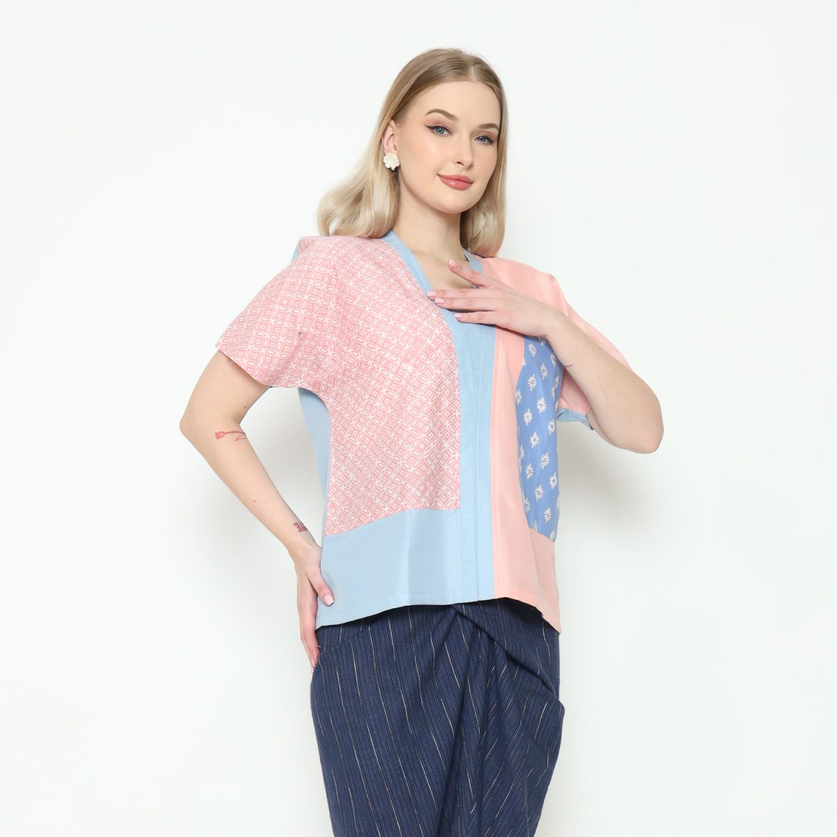 Ria Blouse Pink Blue - Image 3