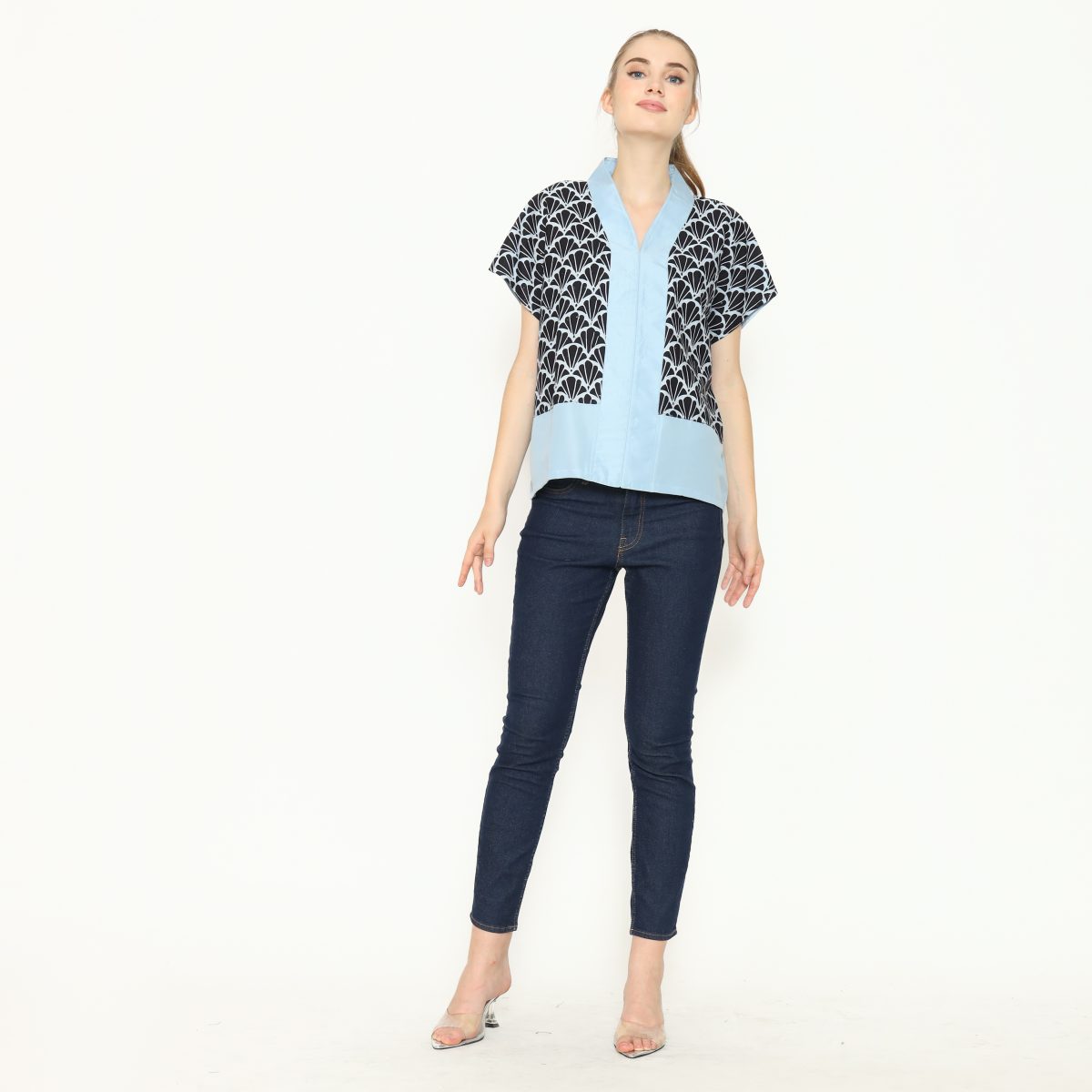 Rosita Blouse Black Blue - Image 5