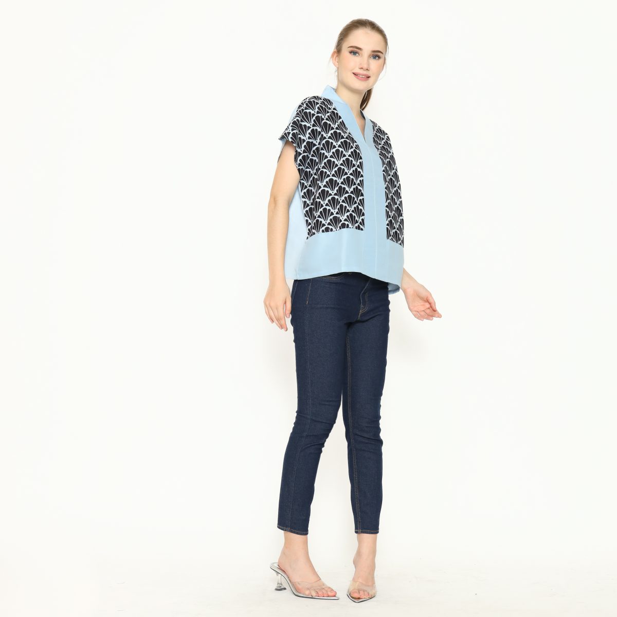 Rosita Blouse Black Blue - Image 3
