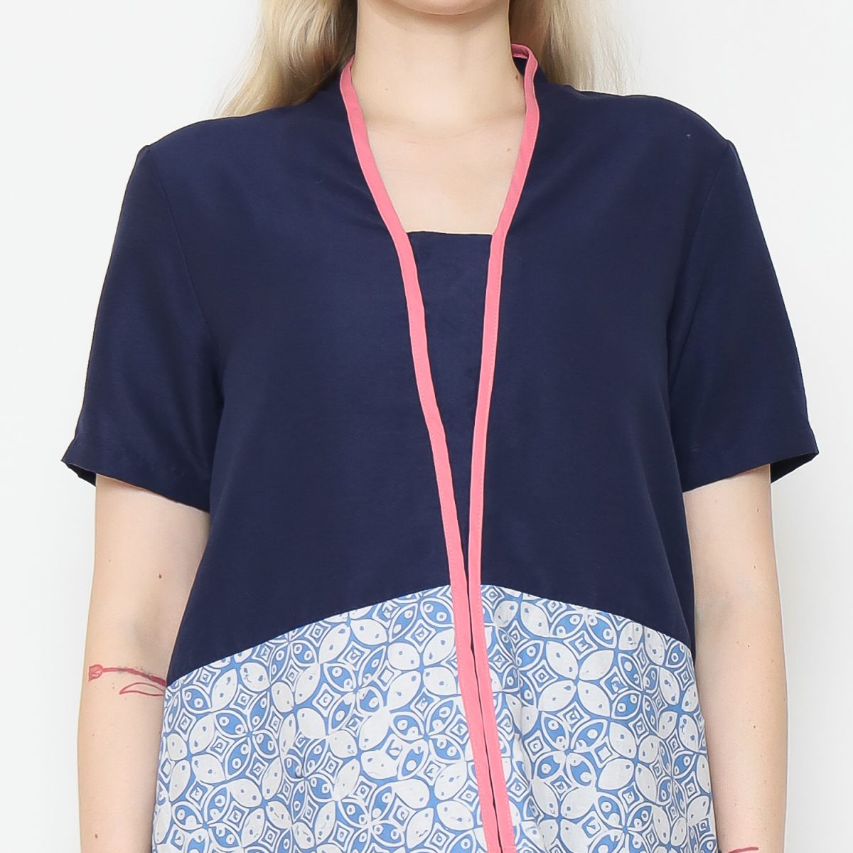 Yuki Blouse Navy Blue - Image 2