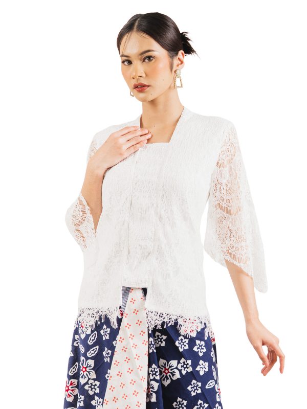Kebaya Gradialis Off-White