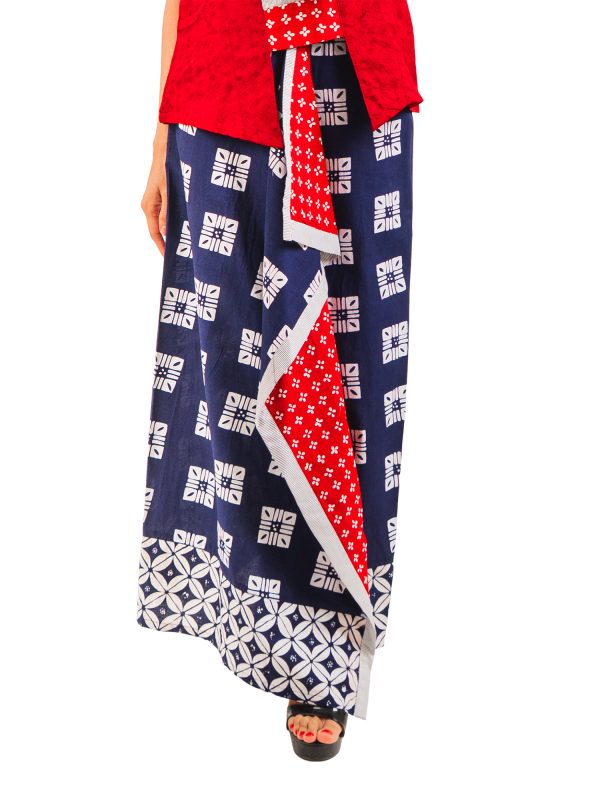 Pusaka Skirt Navy