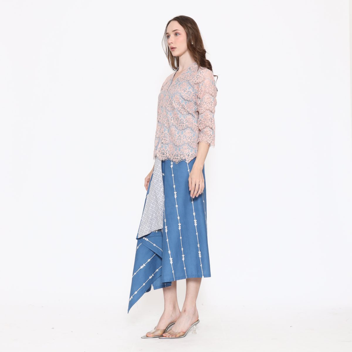 Kebaya Mariana Peach Grey - Image 4