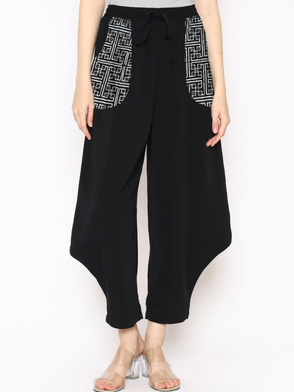 Delma Pants Swastika Black