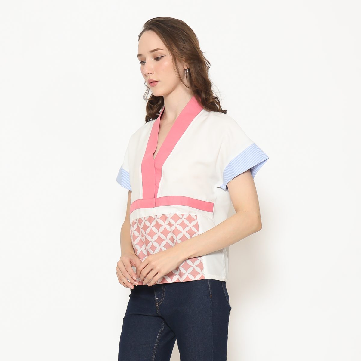 Akari Blouse Pink - Image 4