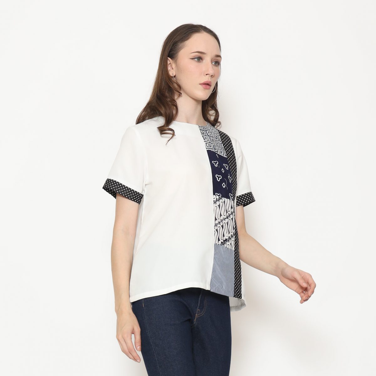 Aline Blouse Broken White - Image 4