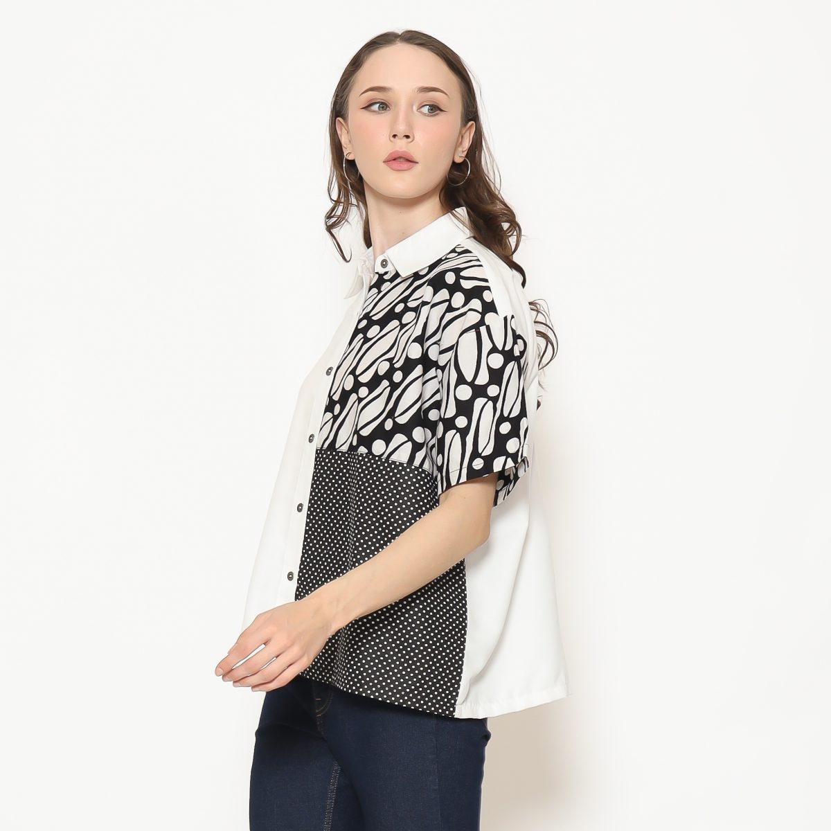 Dina Shirt Parang Black - Image 3