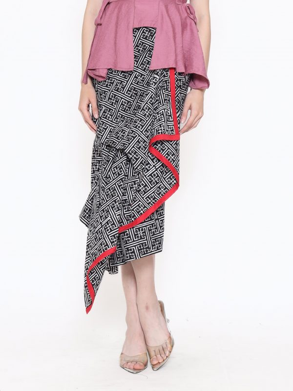 Nusantara Skirt Swastika Black