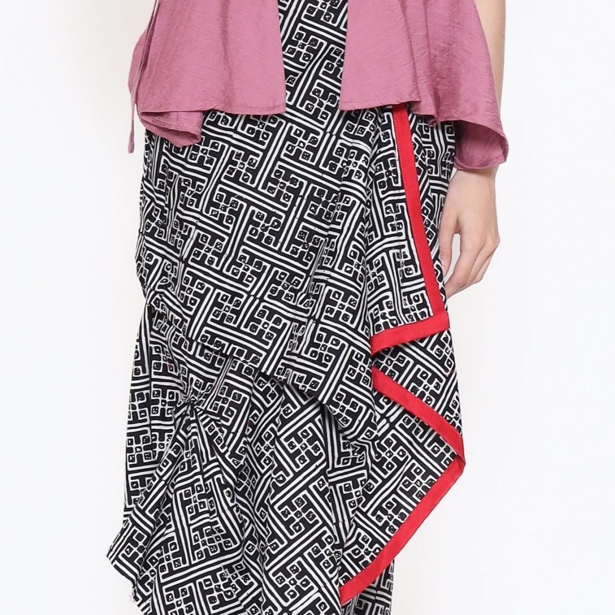 Nusantara Skirt Swastika Black - Image 2