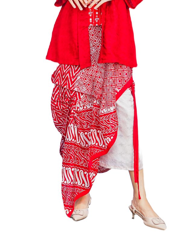 Nusantara Skirt Red