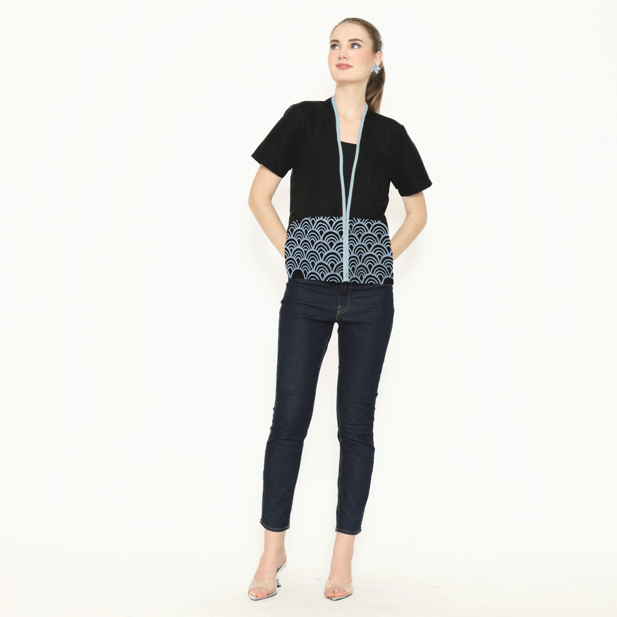 Yuki Blouse Black Blue - Image 6