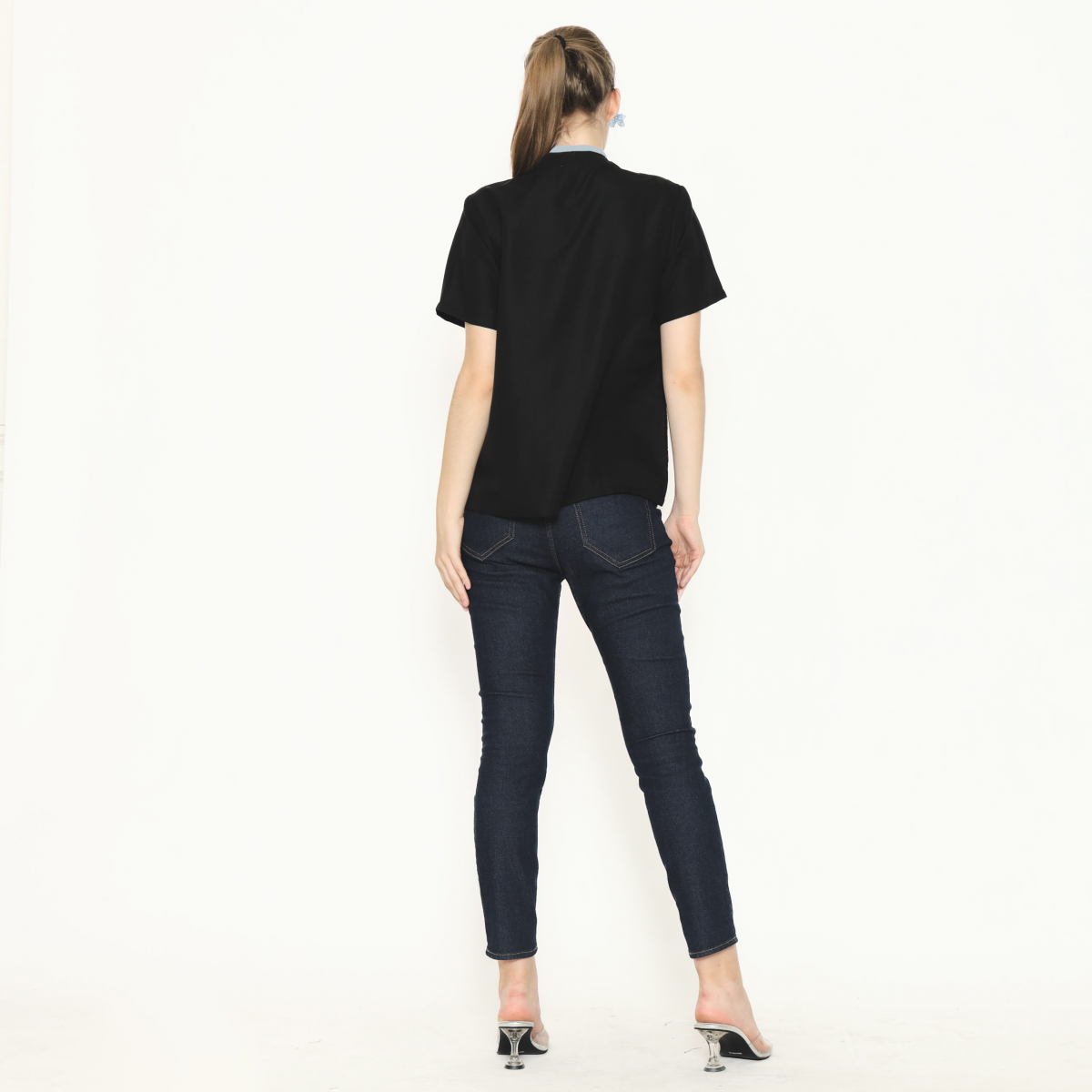 Yuki Blouse Black Blue - Image 5