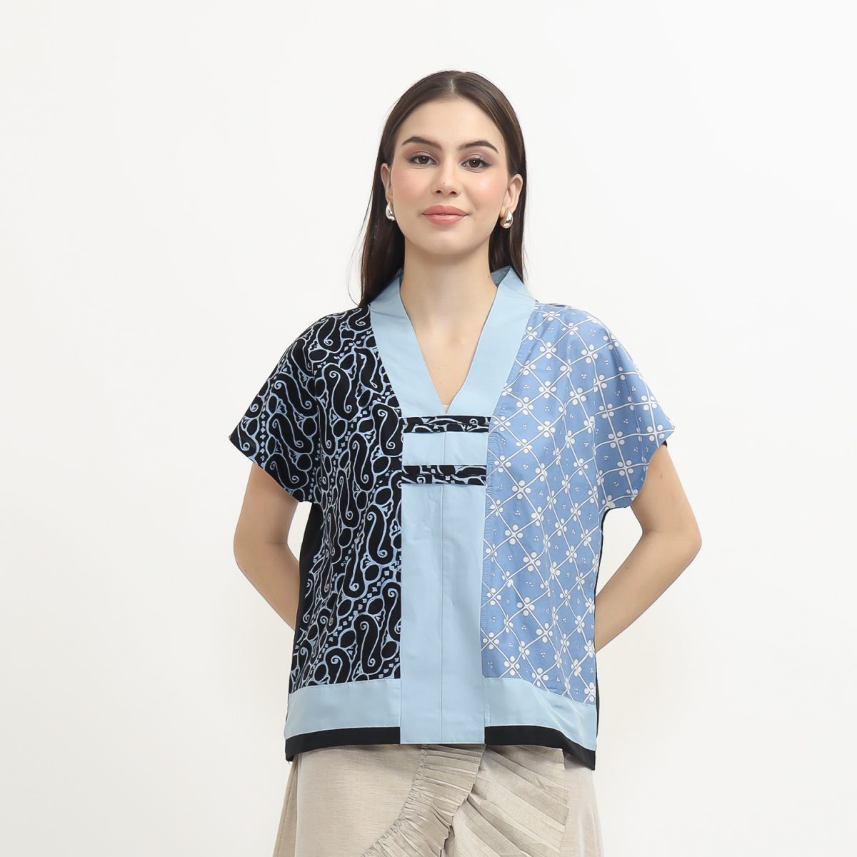 Inara Blouse Black Blue