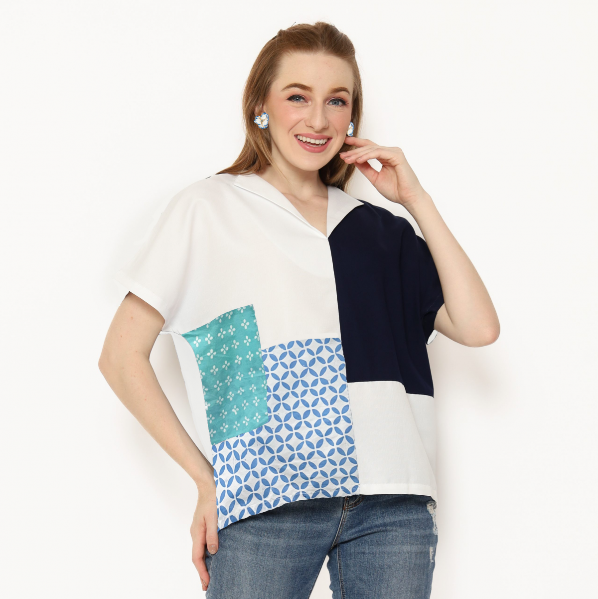 Lyla Blouse Blue - Image 6