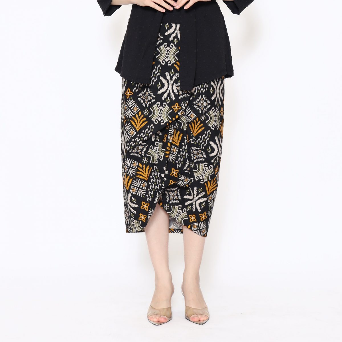 Surya Skirt Black