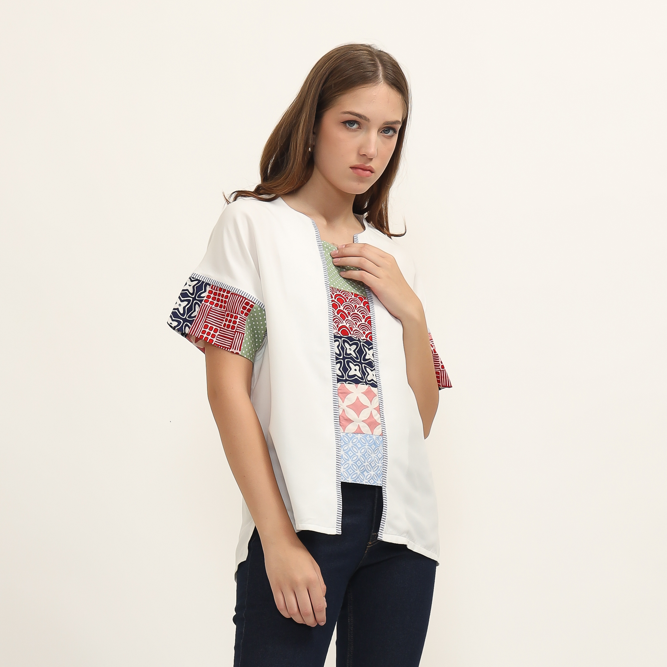 Nuansa Blouse Off-White - Image 3