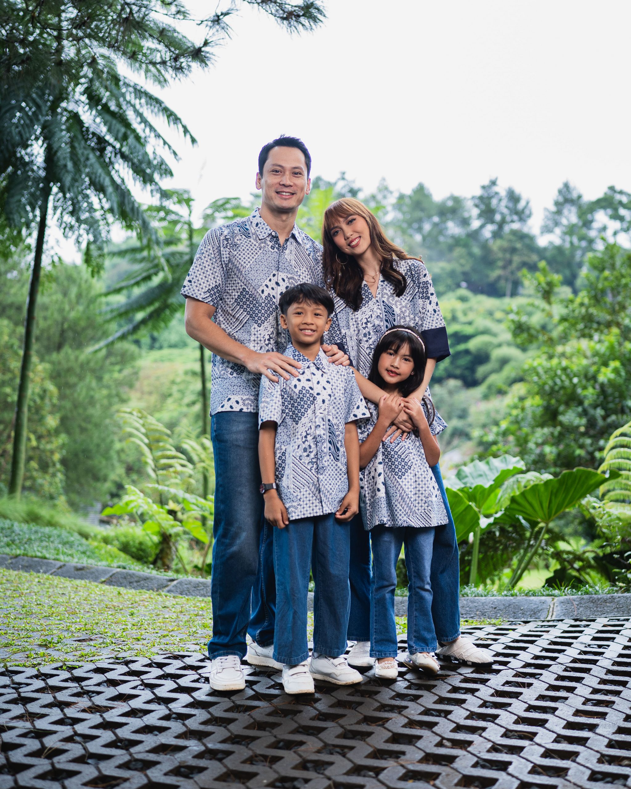 SARIMBIT KELUARGA VARO INGGRID